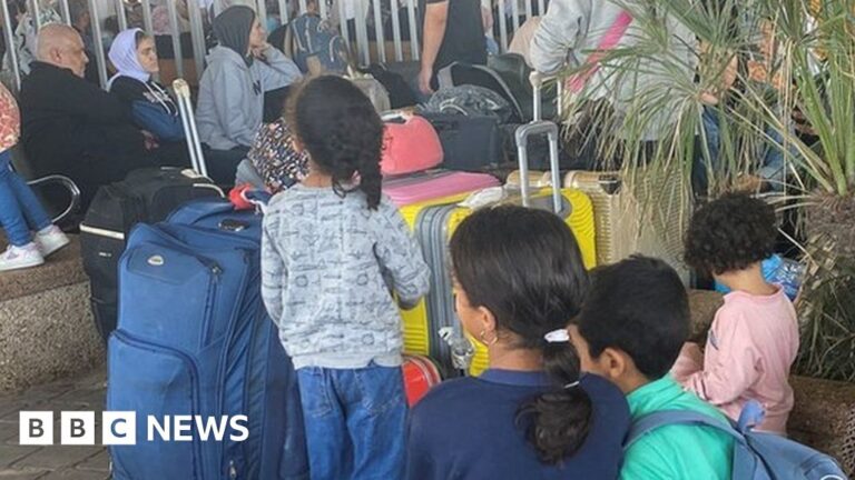 Rafah crossing: First Britons leave Gaza but others face nervous wait