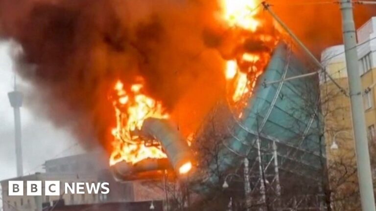 Huge fire engulfs new Swedish water park
