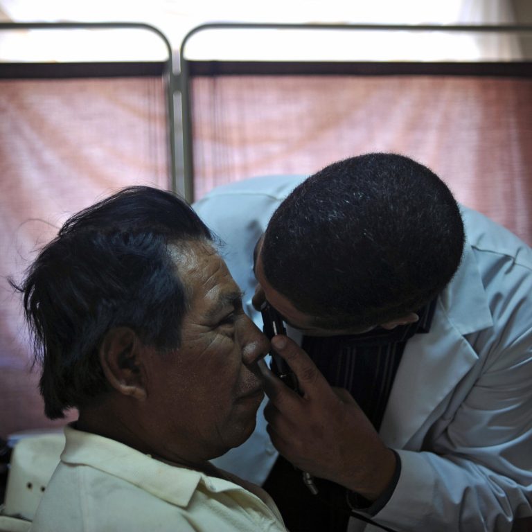 Guatemala to End Use of Cuban Doctors, Under U.S. Pressure