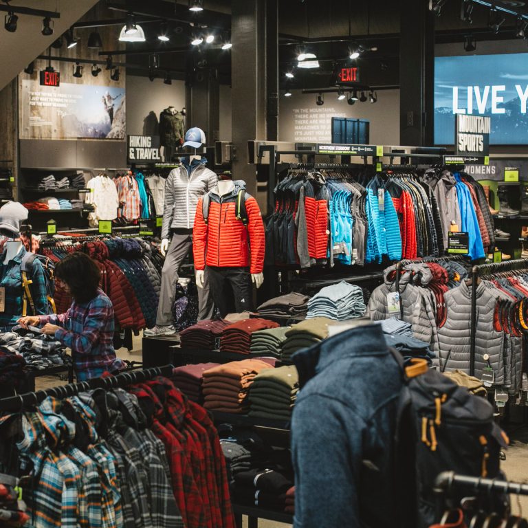 Operator of Eddie Bauer Stores Files for Bankruptcy