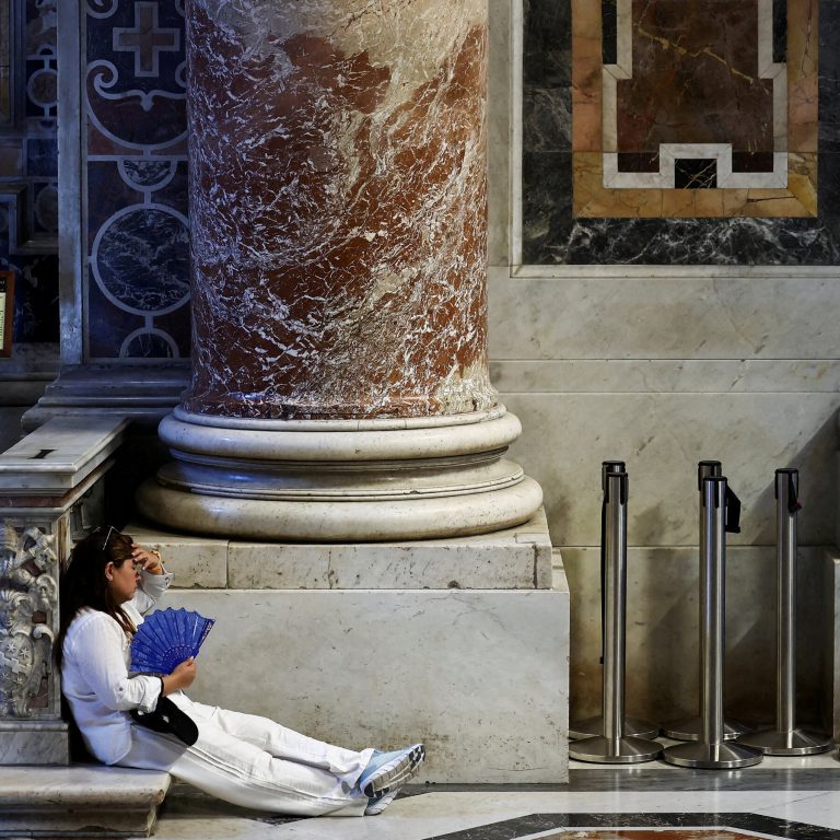 Europeans, Braced for 5th Heat Wave of 2026, Have Had Enough